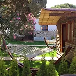Pitos Hotel 3*