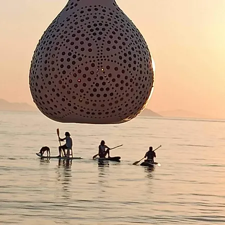 Pitos فندق غوموشْلوك