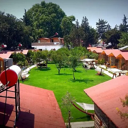 Pitos Hotel Gumusluk